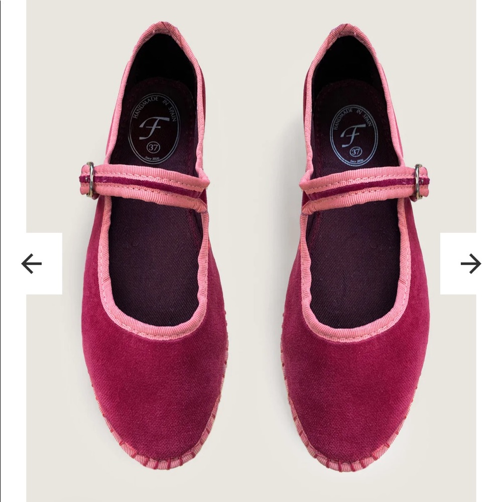 Never been worn Flabelus Velvet Mary Jane flats